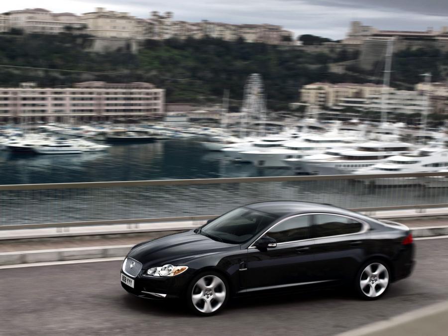  Jaguar XF 2008 года  (фото 112 из 175)